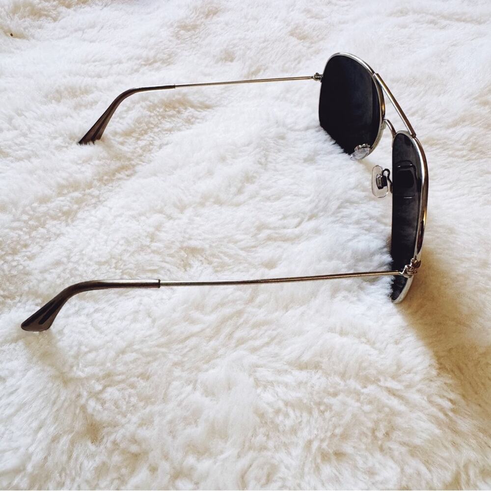 Carter Silver Classic Aviator Sunglasses - Picture 6 of 11